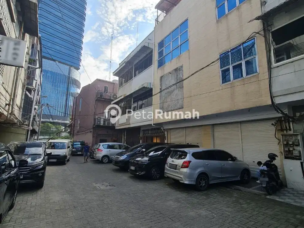 DISEWA RUKO GANDENG JALAN PUTRI HIJAU DALAM (Hendy)