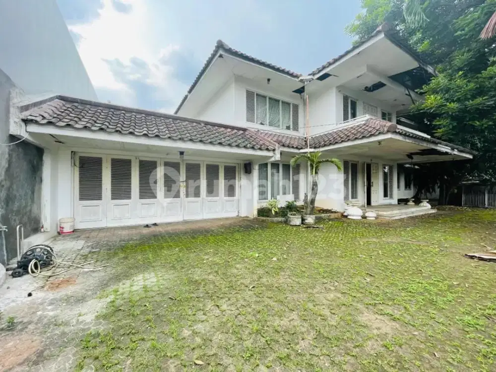Dijual Tanah Bonus Bangunan di Cipete, Pinggir Jalan Raya Besar. Cocok untuk Dibangun Ruang Usaha, Kost Kost An Exclusive, Kantor dan Rumah Tingga