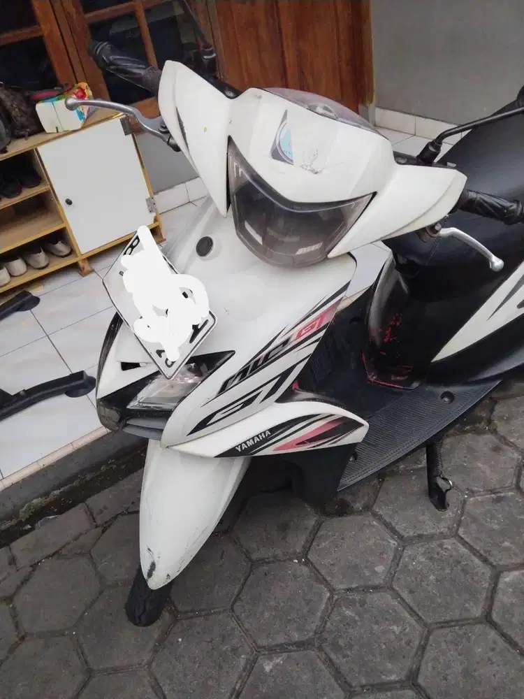 Yamaha mio gt putih