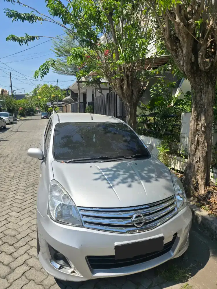Nissan Grand Livina 2013 XV Manual