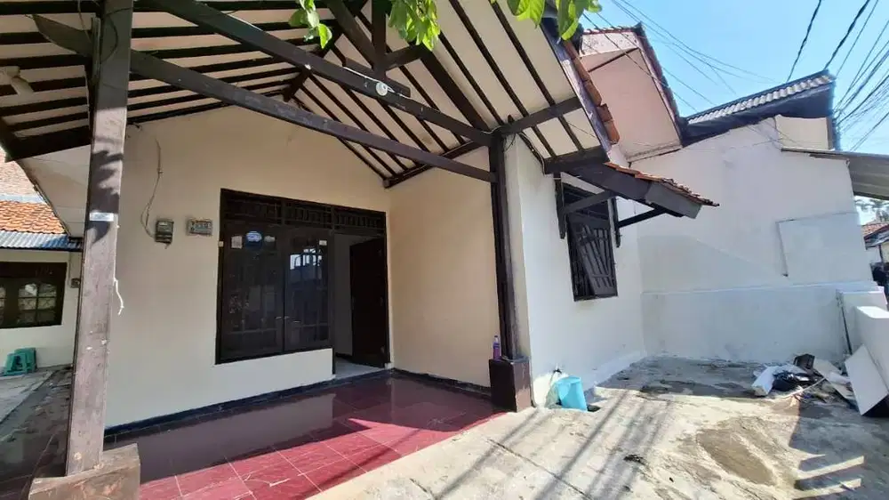 DIKONTRAKAN RUMAH TAHUNAN MURAH