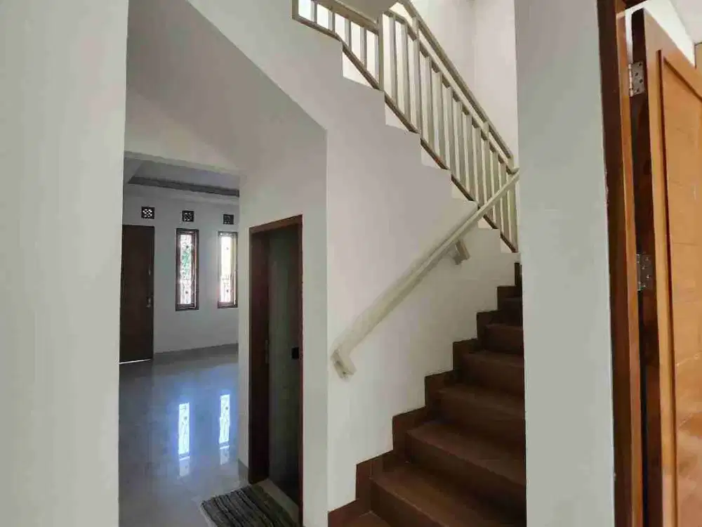 dijual Cepat BU rumah kawaluyaan buah batu sukarnohatta