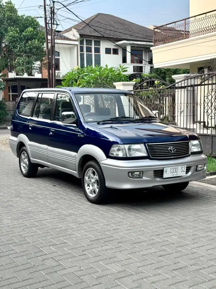 Toyota Kijang Krista Biru 1.8 Manual Tahun 2000
