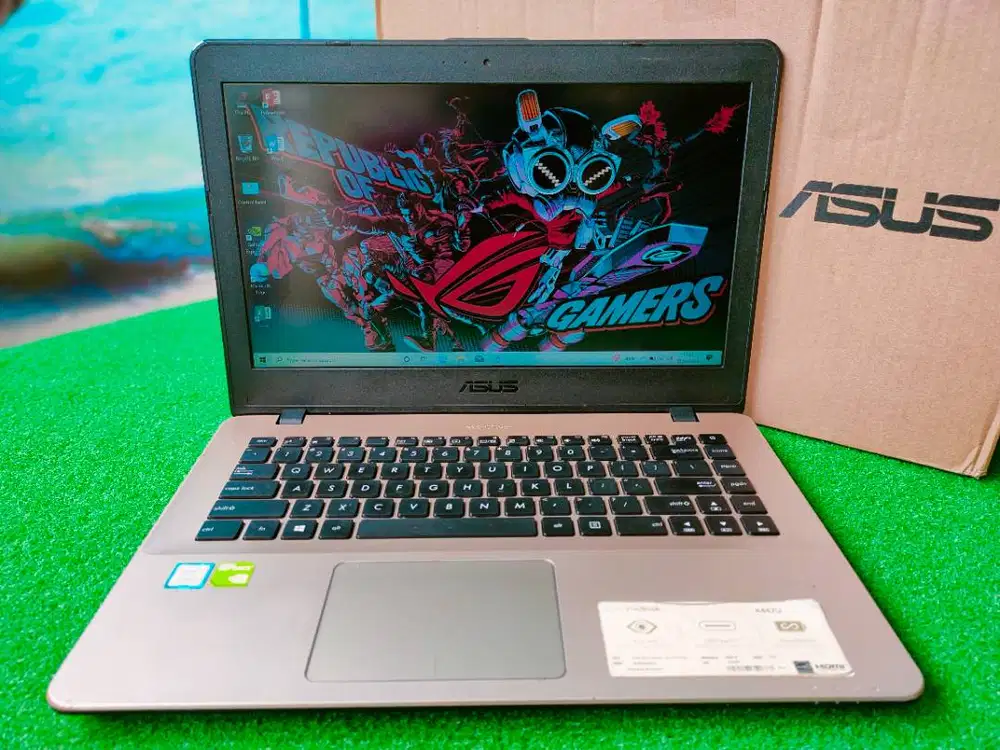 ASUS VIVOBOOK14 i7 GEN 8 8GB SSD 256GB DOUBLE VGA RENDER GAME GAHAR