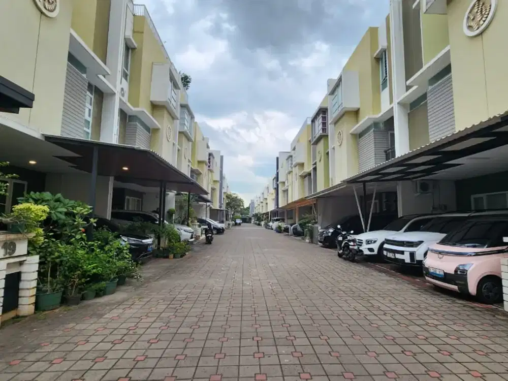 Dijual Rumah Bebas Banjir di Kelapa Gading