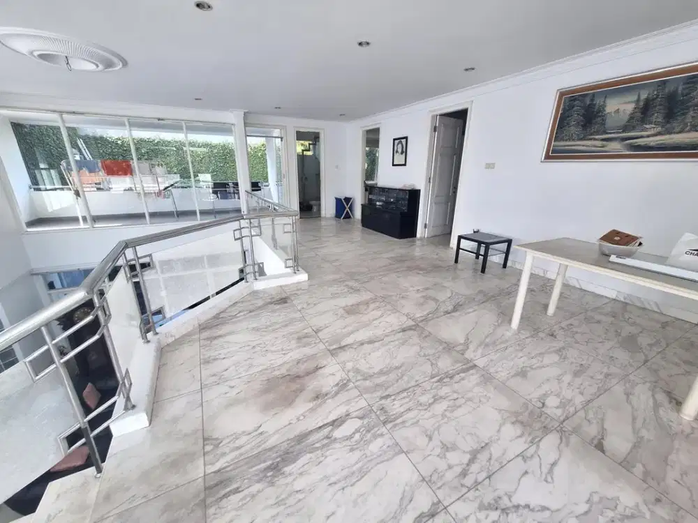 Dijual Rumah Mewah Kelapa Siap Huni di Bukit Gading Villa