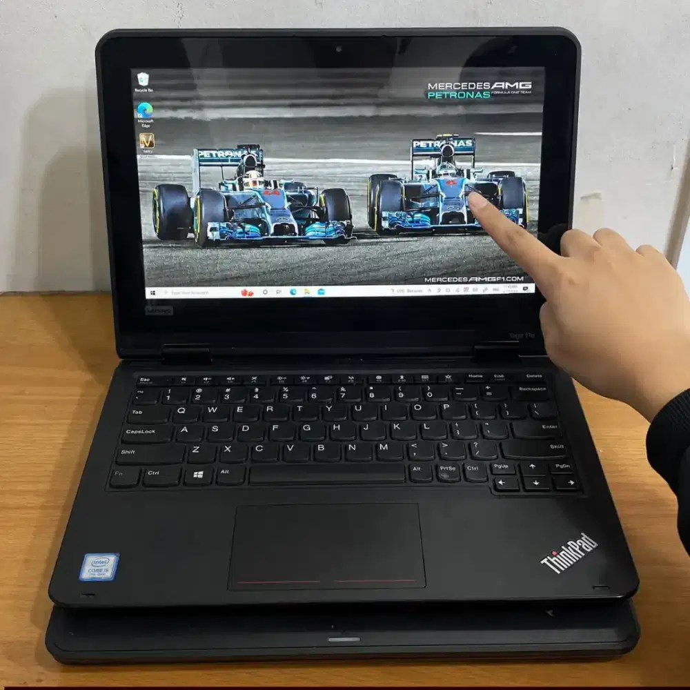 Dijual laptop lenovo yoga 11e