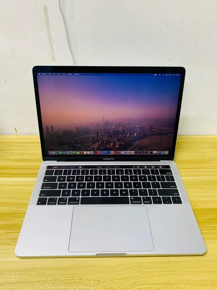 macbook pro 2019 touchbar