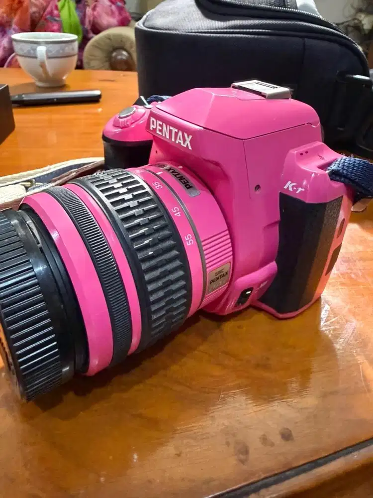 Kamera pentax lengkap dengan lensa tele dan tas
