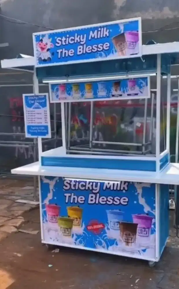 gerobak jualan sticky milk