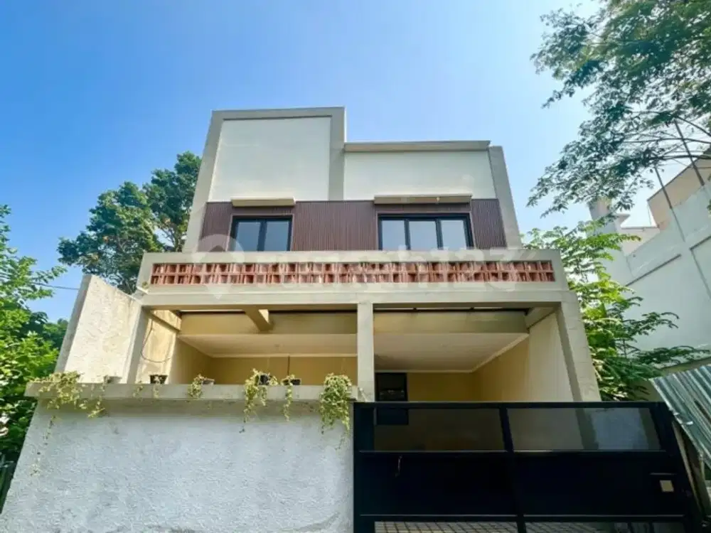 Rumah Siap Huni Bagus Semi Furnished di Cireundeu Dekat MRT Lebak Bulus