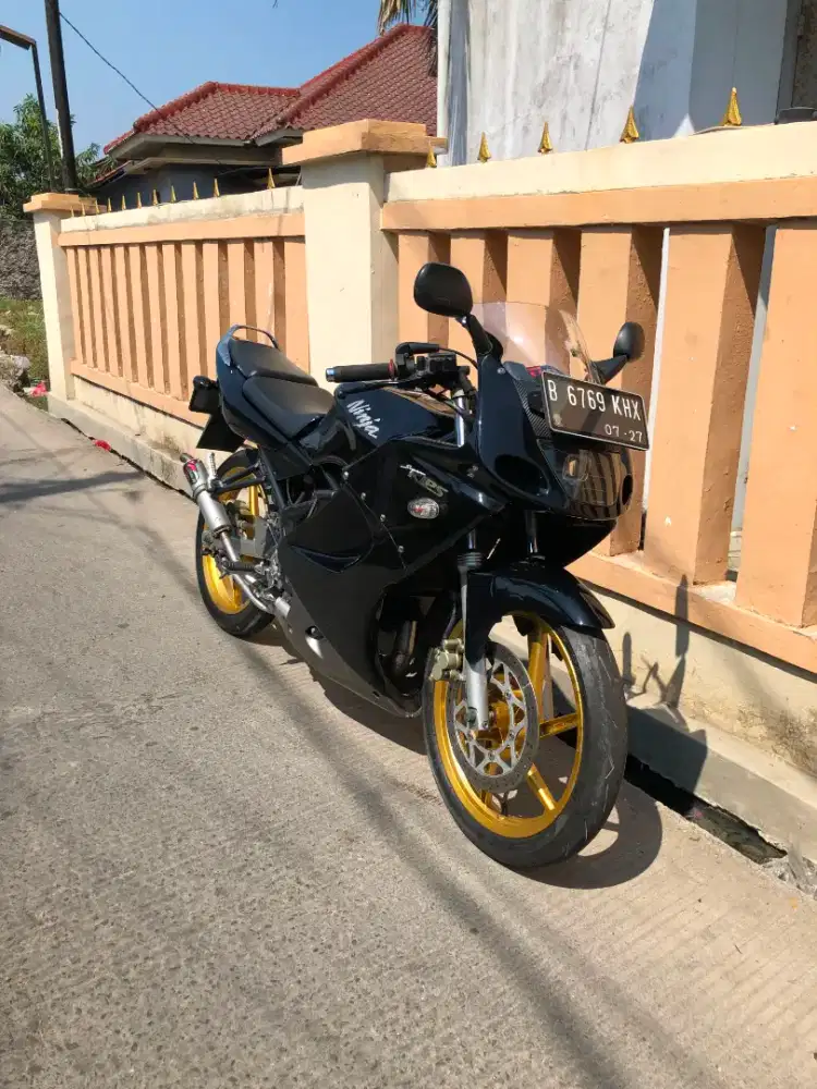 Kawasaki ninja RR old