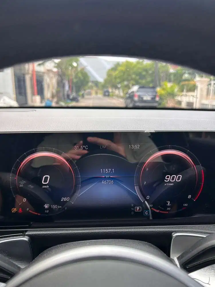 Mercedes-Benz GLB200 2021 Bensin