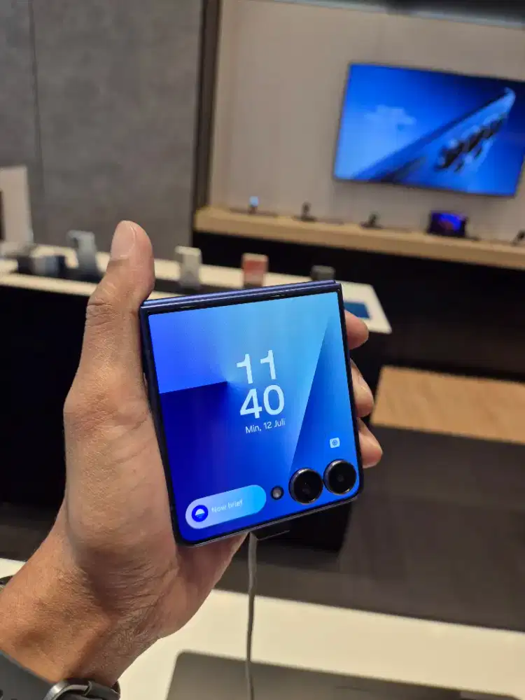 SAMSUNG ZFLIP7 12/256