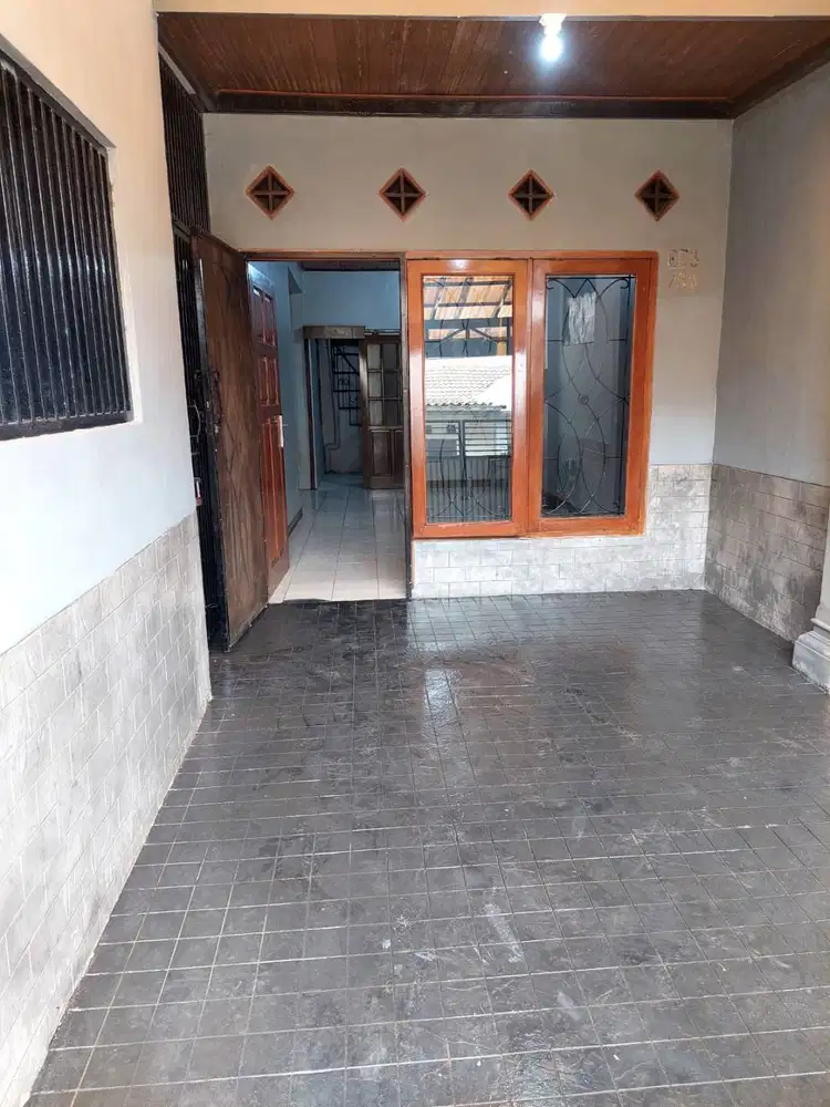 Disewakan Rumah Tinggal di Villa Nusa Indah 2