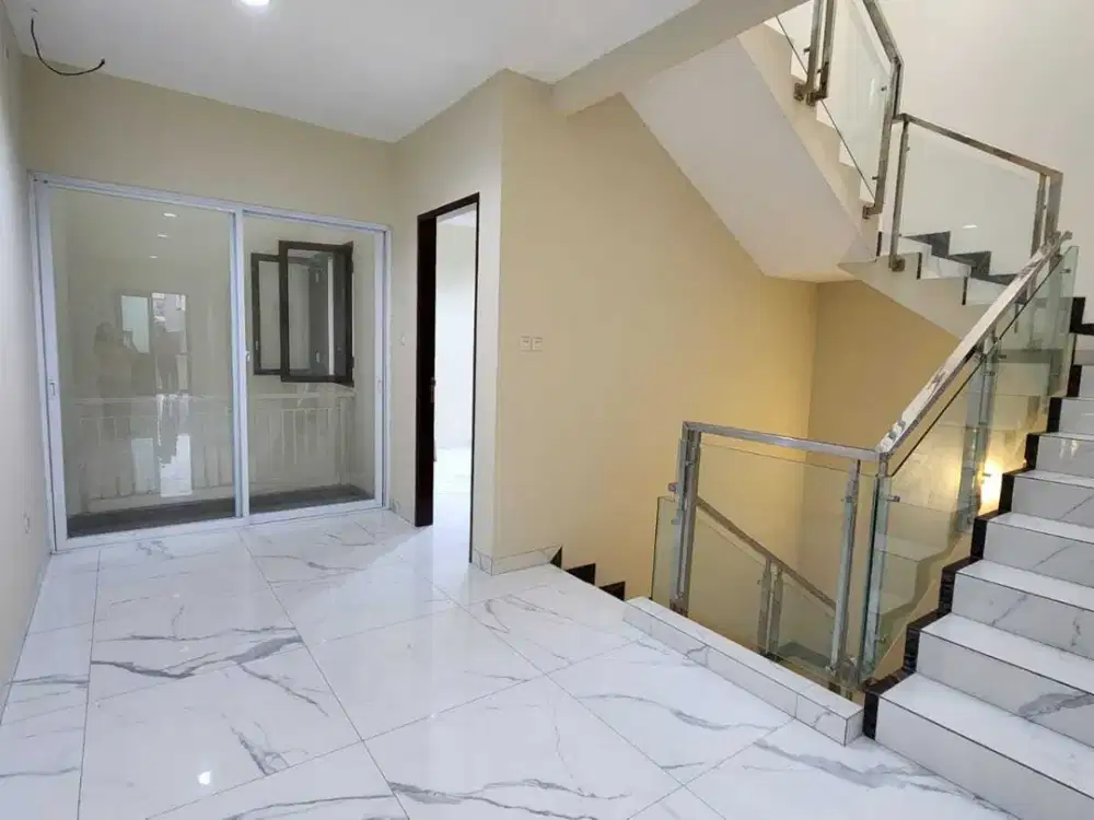 Dijual Rumah Cantik Brand New Kelapa Gading