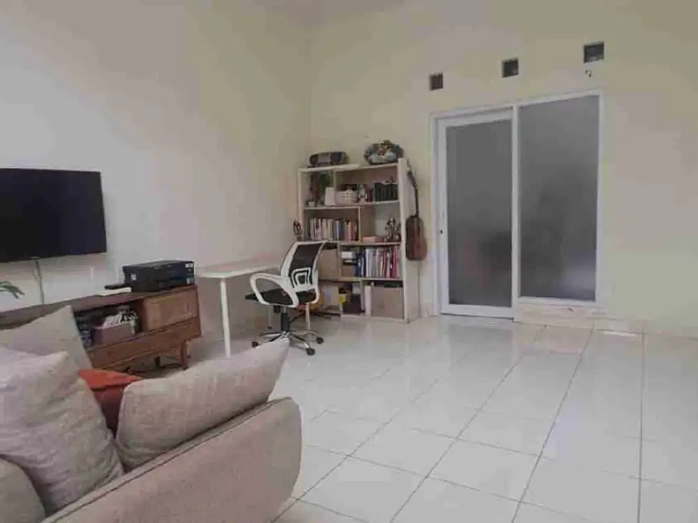 Rumah di Villa Melati Mas Vista Serpong 5 menit ke tol