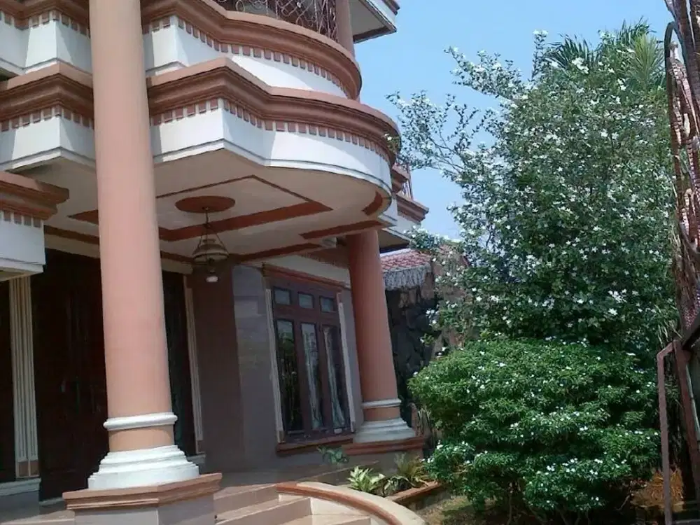 Rumah 2lt 675m2 Kebon Jeruk Jln 2 mobil MURAH! 6KT selatan JakBar n1018