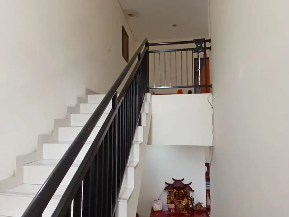 Rumah dijual 2 lantai siap huni menarik The Green BSD