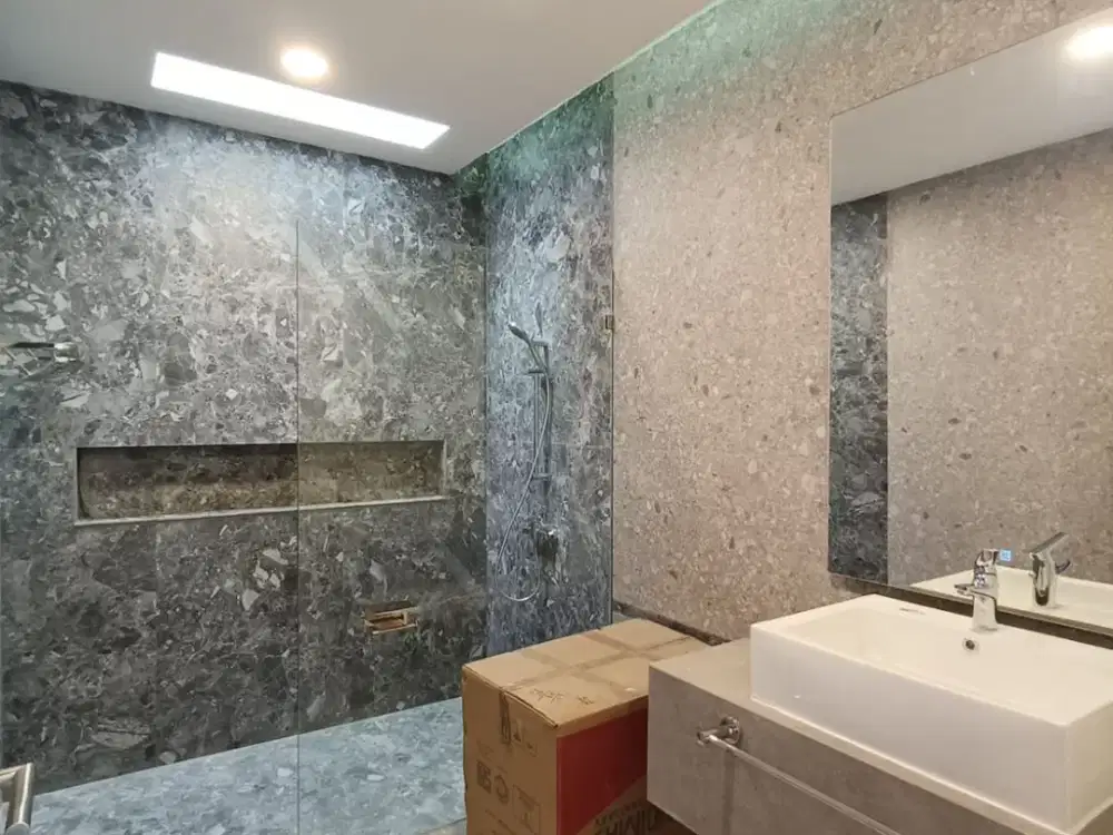 Dijual Rumah Baru Ada Lift dan Kolam Renang di Alam Sutera, Tangerang Selatan