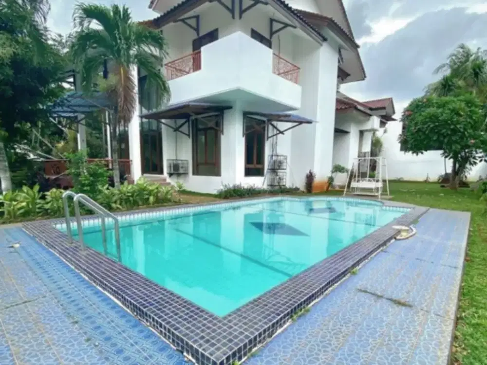 Disewakan Rumah Luas di Area Kemang Jakarta Selatan bisa untuk Silent Office | Std701
