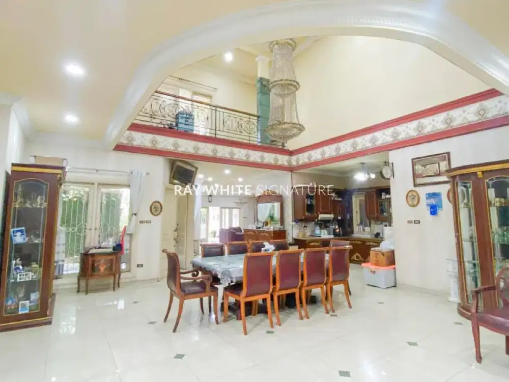 Dijual Rumah Mewah di Tebet Timur