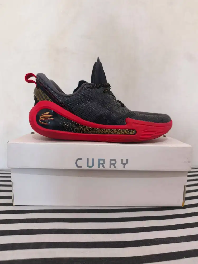 Under Armour curry 12