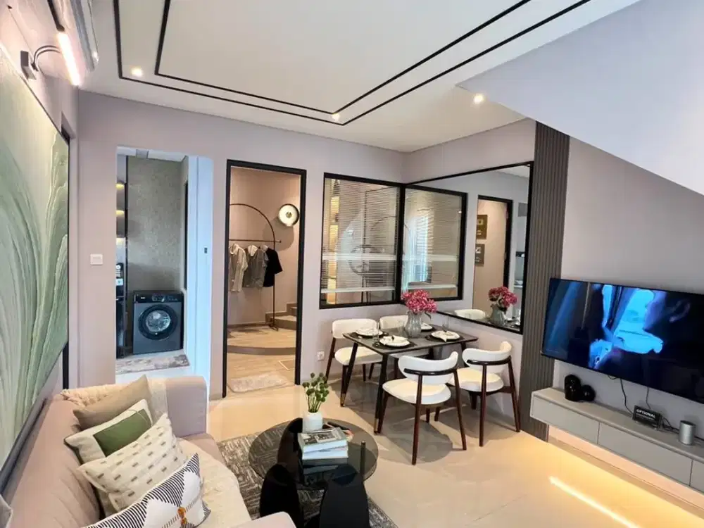 Dijual rumah 2 lantai cantik nyaman Graha Raya