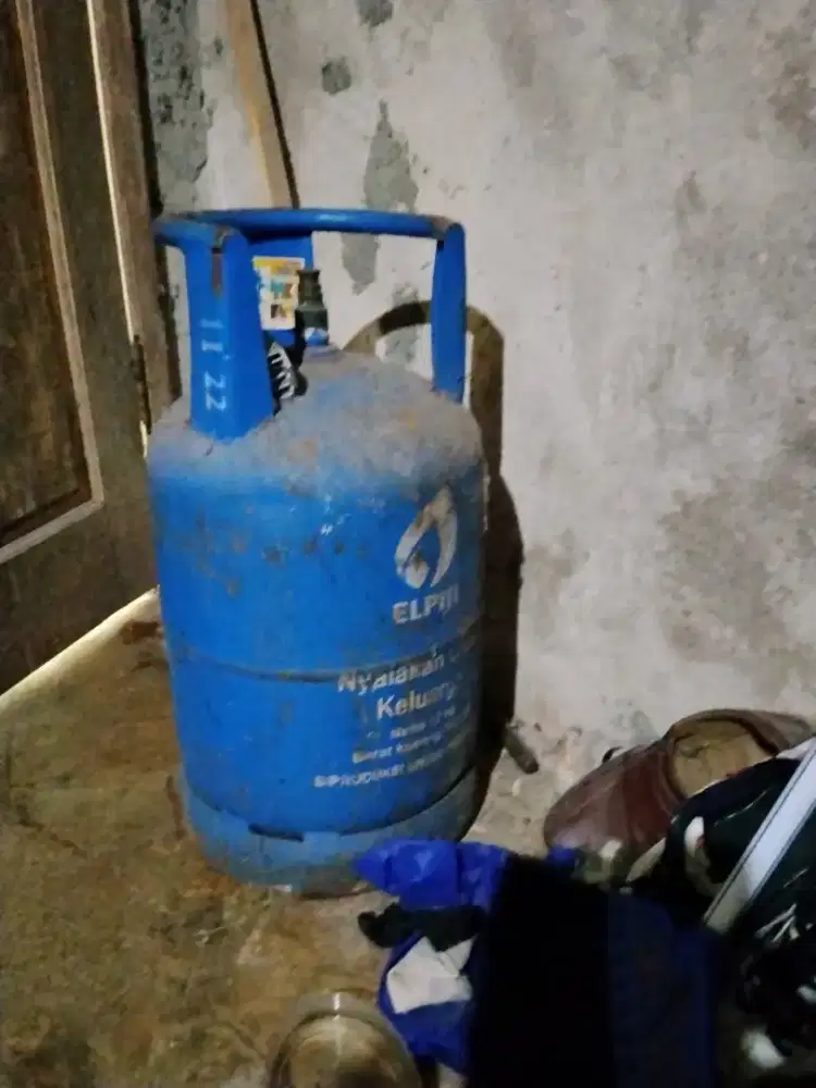 Dijual tabung gas 12kg kosong
