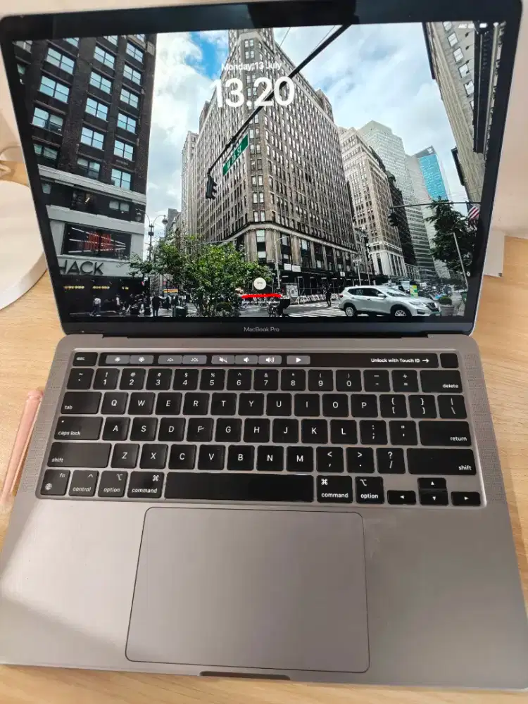Macbook Pro 13 Inch M2 Touchbar 2022