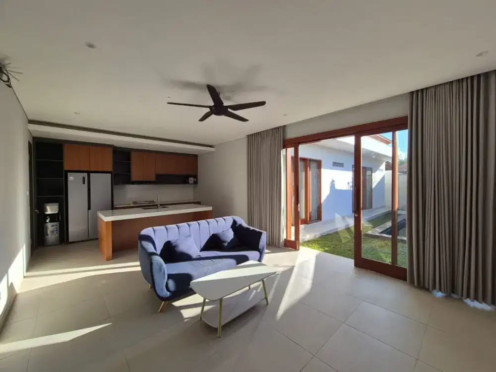 DISEWAKAN VILLA MODERN  DI JALAN SEKUTA - SANUR