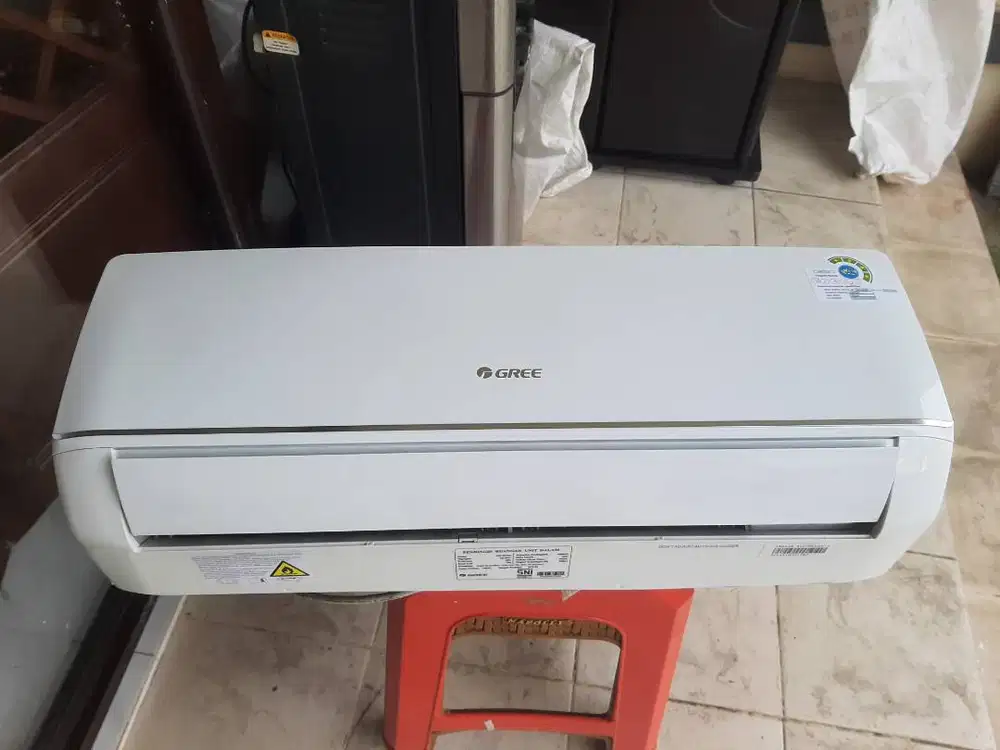AC 1/2 PK Merek GREE. Kualitas Bagus