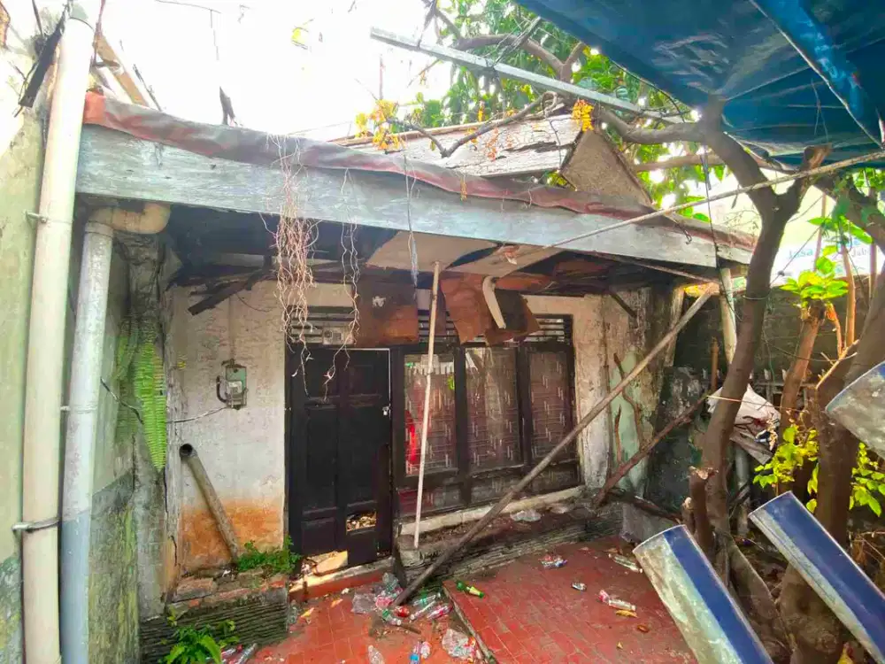 Rumah Tua seharga tanah, bebas banjir, harga murah dibawah pasar di cempaka putih utara, cempaka baru, jakarta pusat