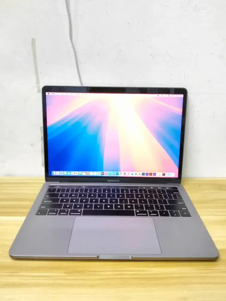 MacBook Pro 2019 Intel Core i7 Ram 16GB SSD 512GB