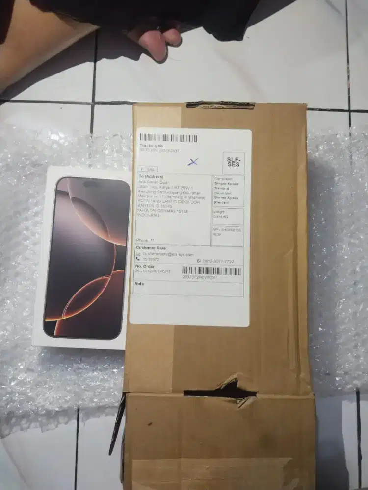 Di jual hp iphone type 16 pro max 512gb ( baru )