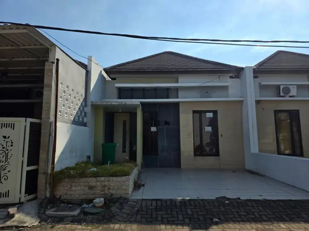 Rumah siap huni Perum Grand Royal Regency Wage Taman Sidoarjo