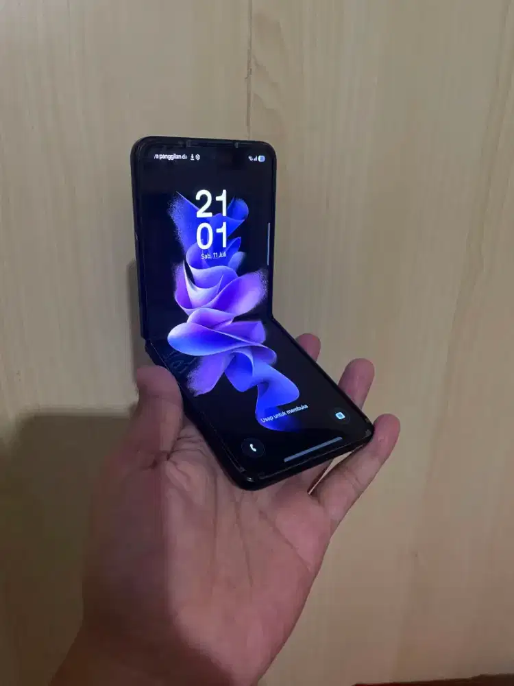 Samsung Z Flip 3 Nominus mulus