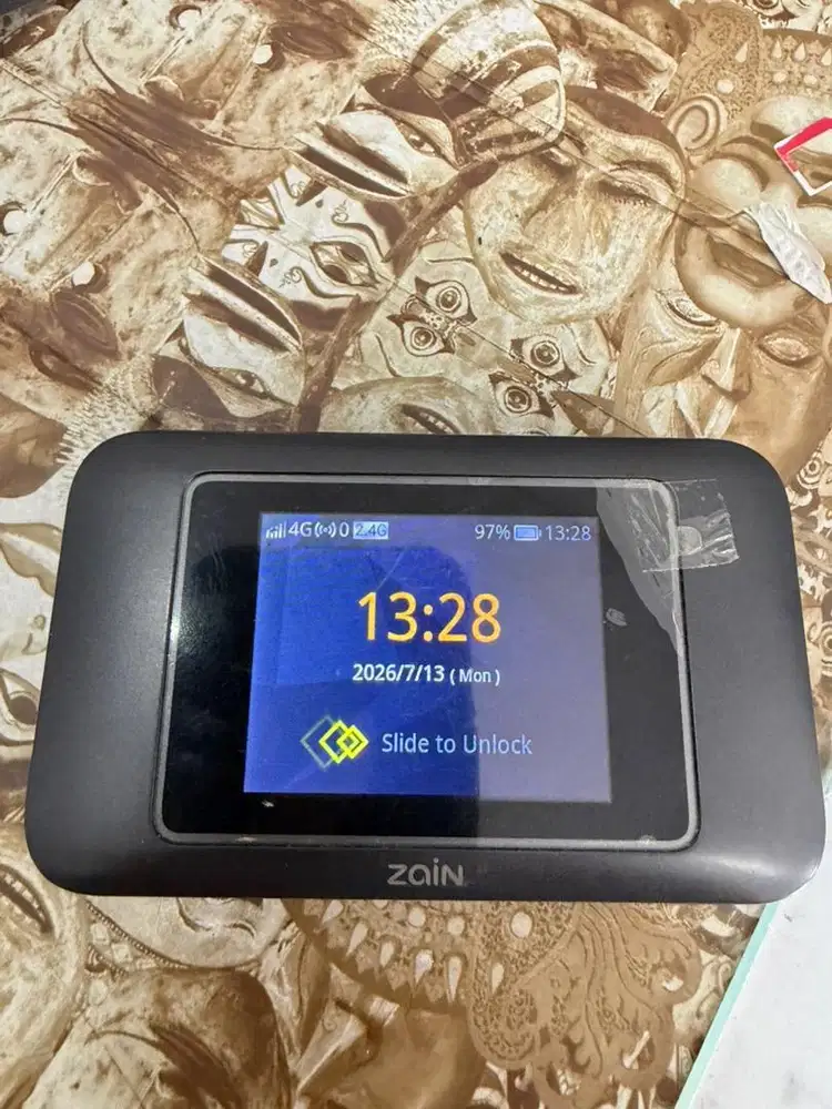 Layar Sentuh Unlock Mifi Huawei 3000mAh cat6 LTE 300Mbps