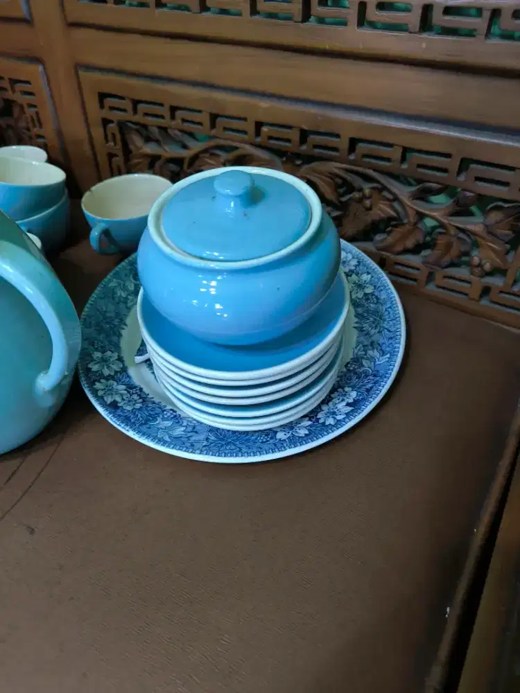 Tea set vintage eropa