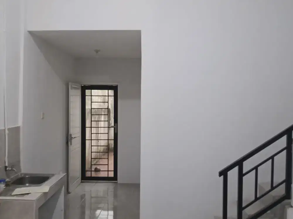 SEWA RUMAH SIAP HUNI DALAM KOMPLEK DAERAH HELVETIA