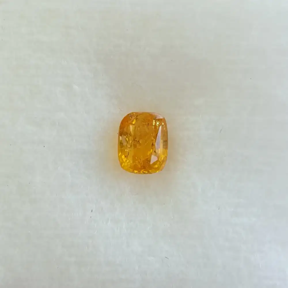 Natural Vivid Yellow Sapphire Srilanka 2.01 crt