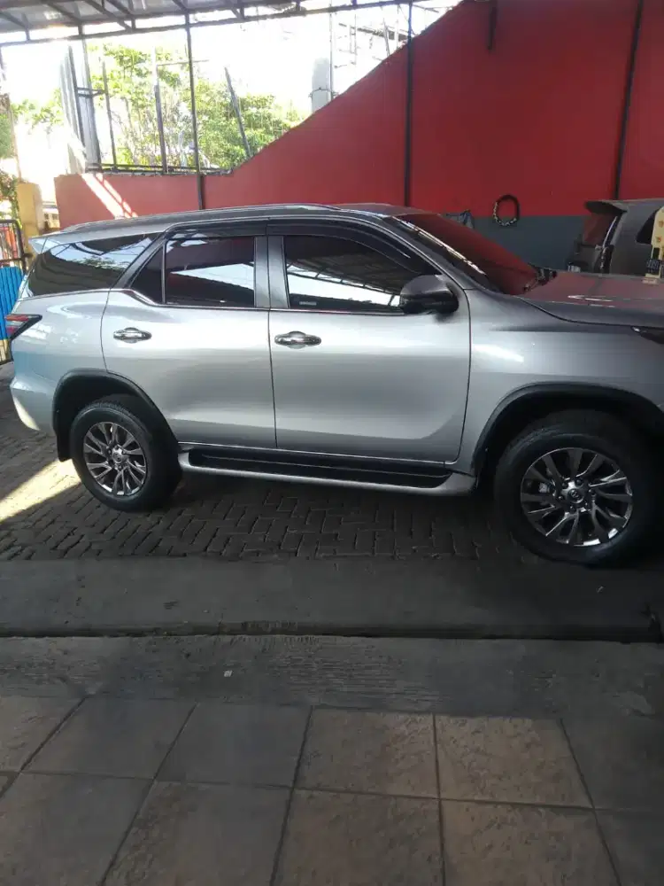 Toyota fortuner VRZ A/T 2023