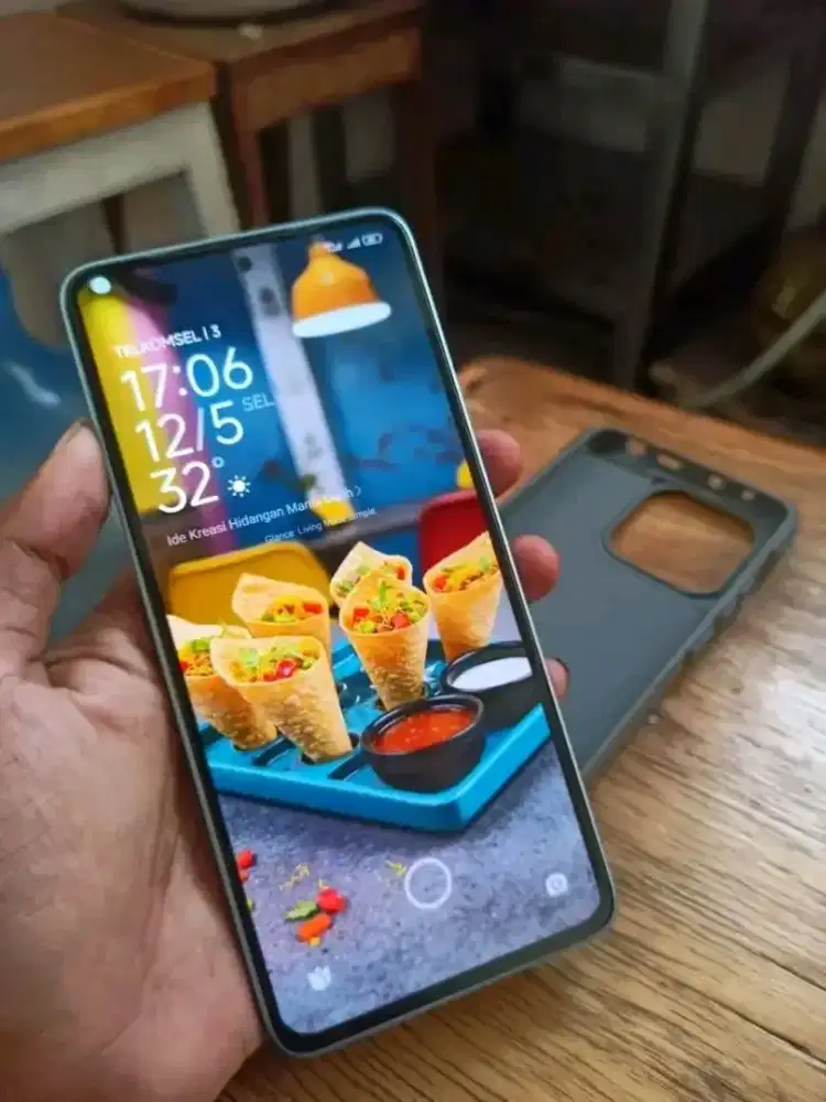 Redmi note 13 ram 8+4/256 gb