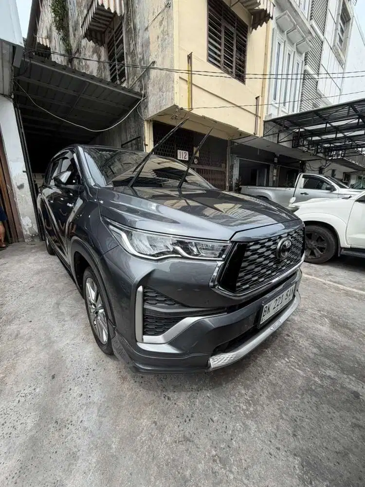 Toyota Kijang Innova zenix Q 2025