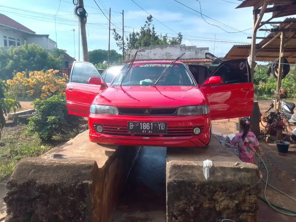 Mitsubishi Lancer