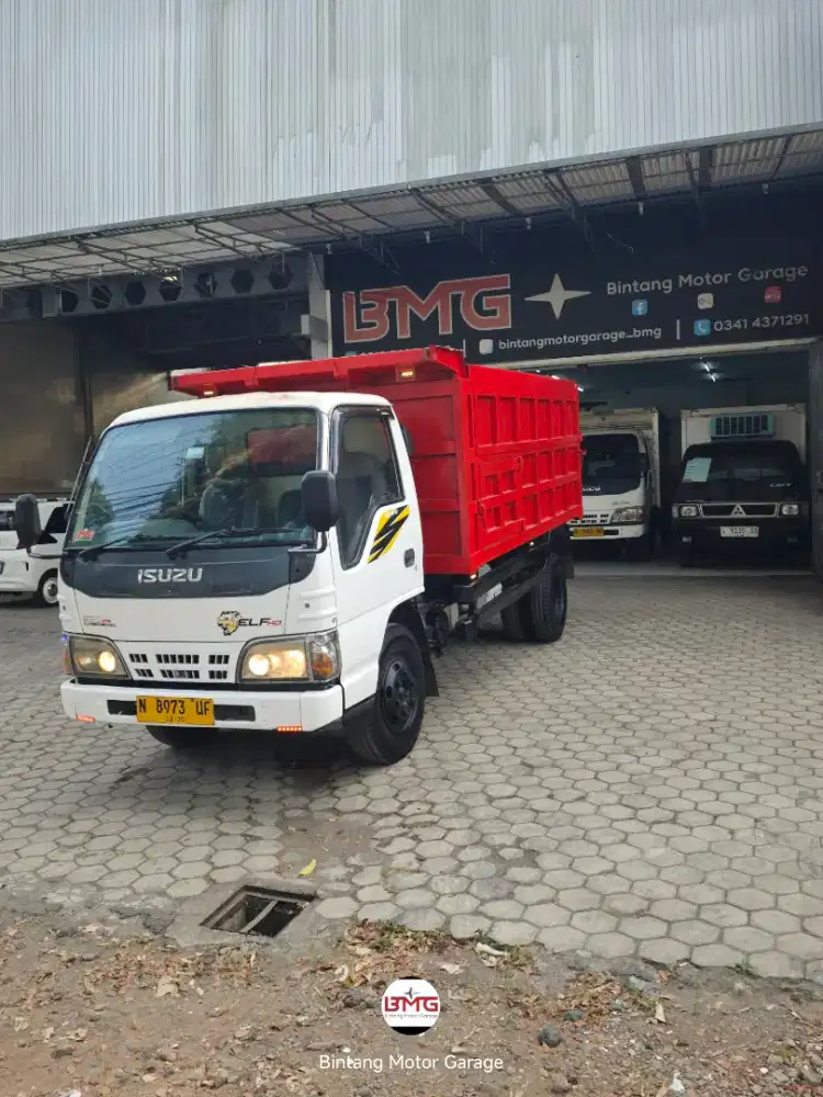 Truck Dump Isuzu NKR 71 HD 2013