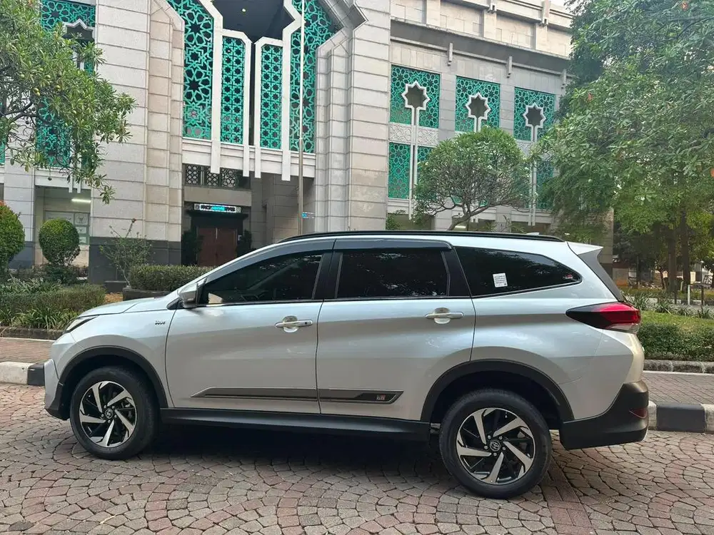 TOYOTA RUSH thn 2022 pjk panjang  tanhan pertamq