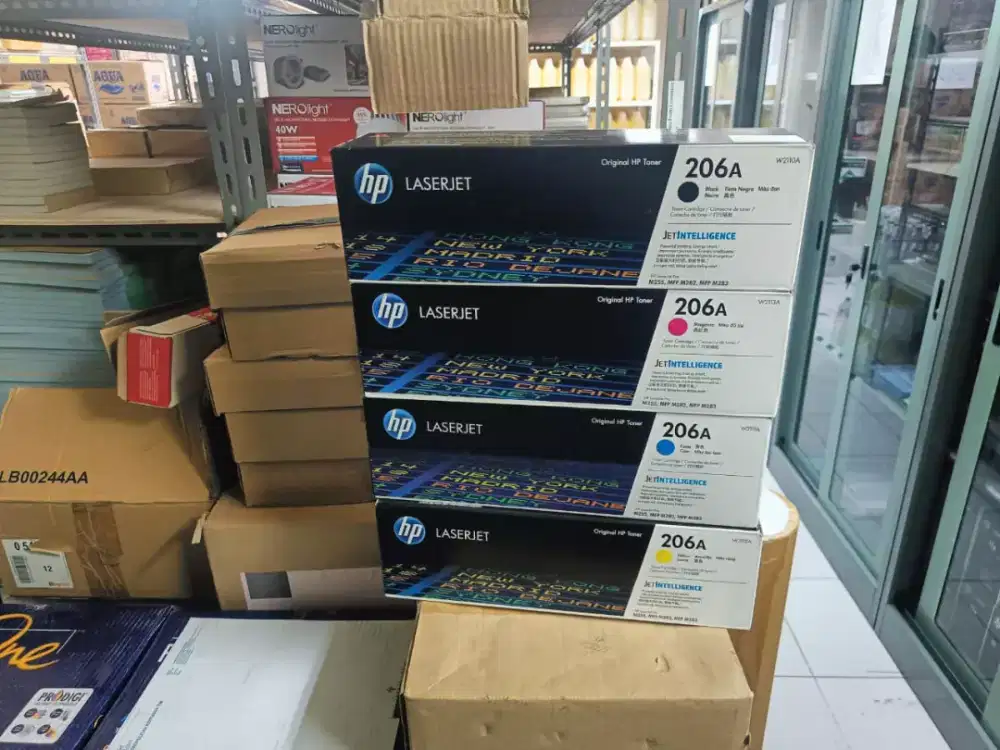Menerima dan menampung toner laserjet original