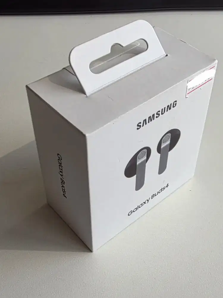 Samsung galaxy buds4 ,barang baru Jual murah!