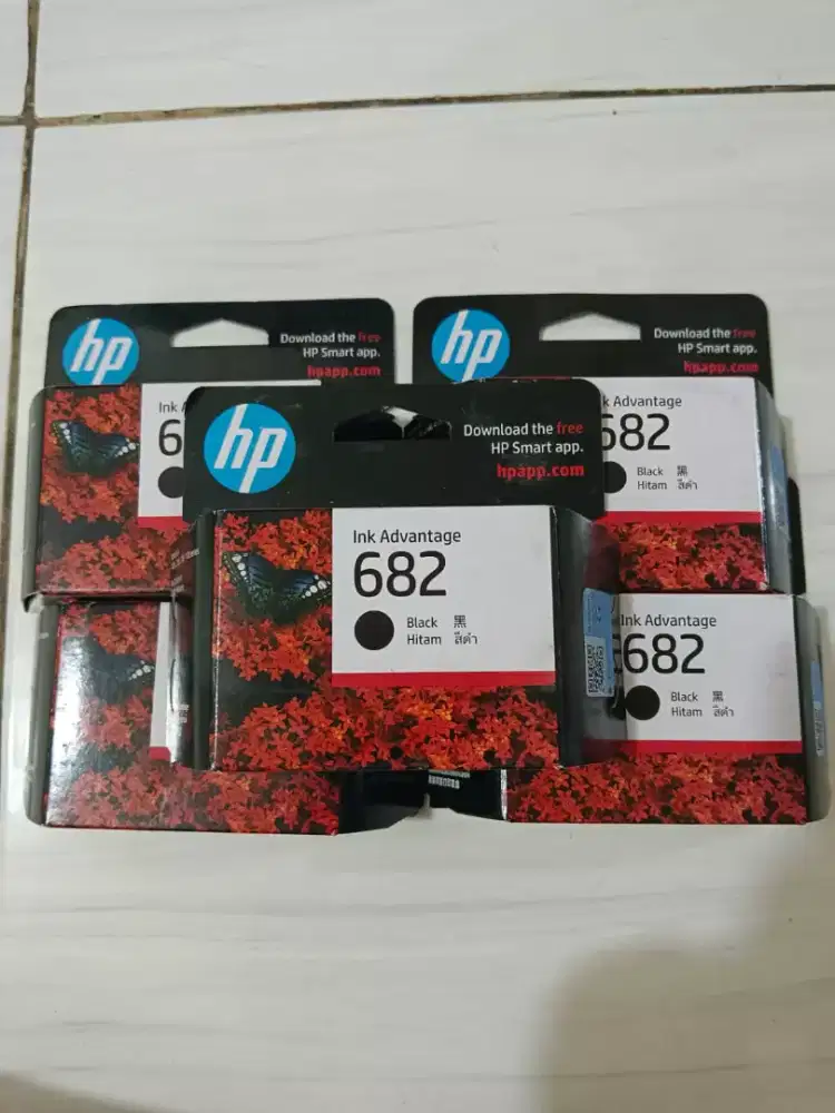 Menerima dan menampung tinta Cartridge baru atau bekas